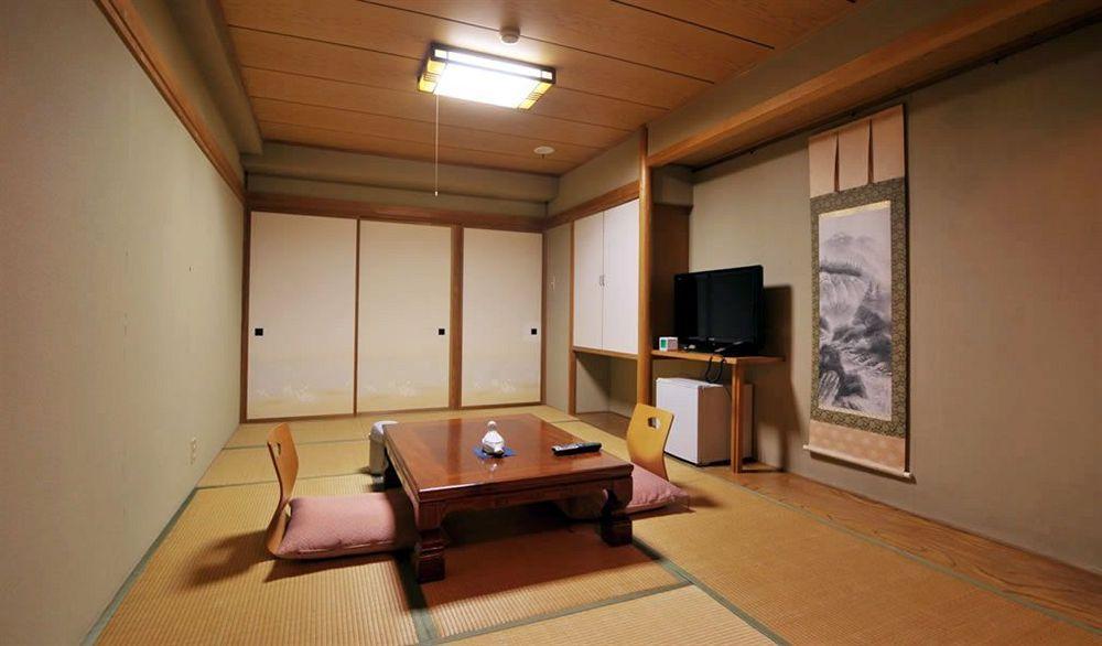 Kawamotoya Hotel Nozawaonsen Buitenkant foto